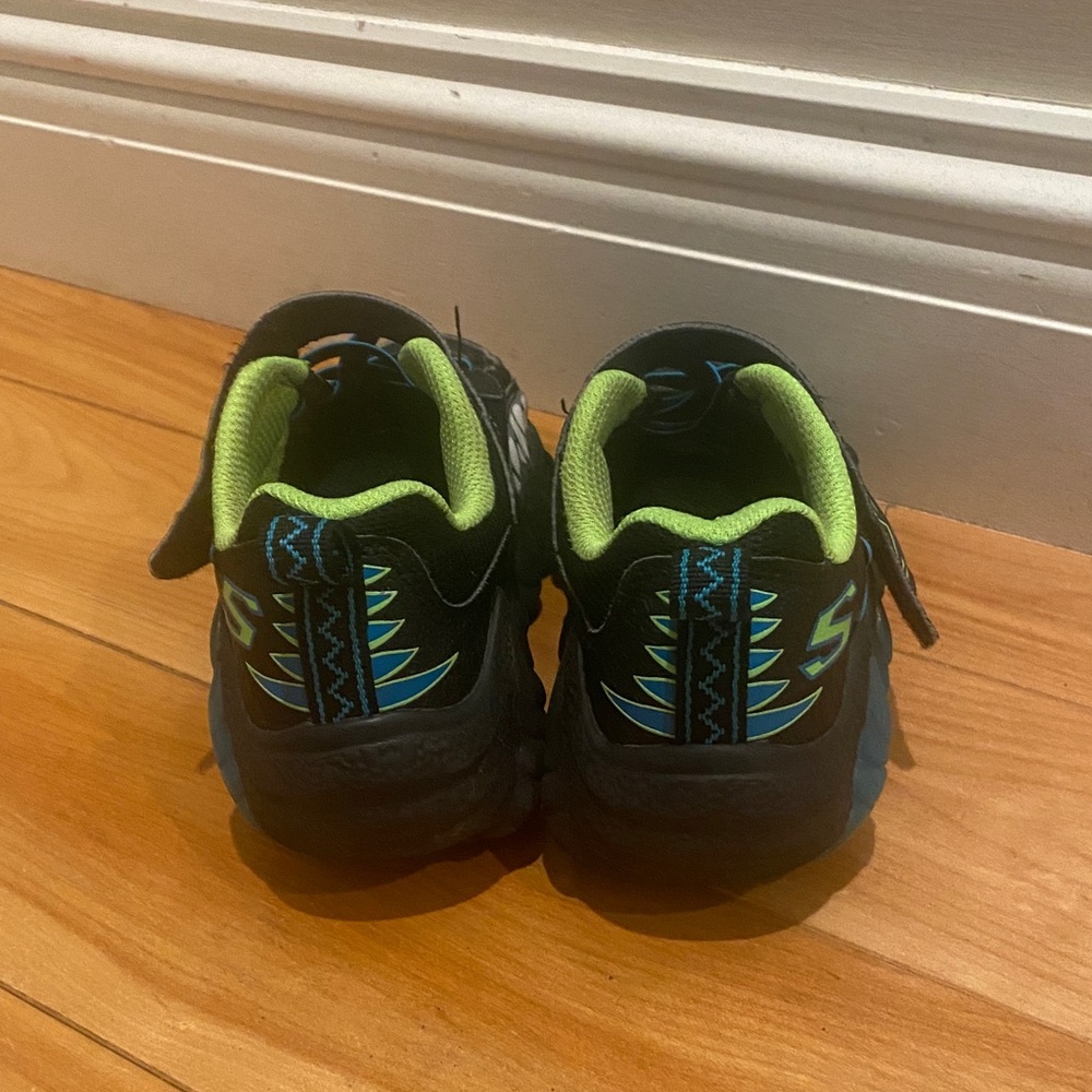 Skechers Kids' Black and Green Light-Up Sneakers - Picture 3 of 4